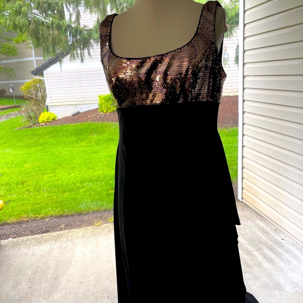 Women’s VTG Sz 12P PROM OR EVENING WEAR Dress Satin Scoop Bronze Sequin Bodice